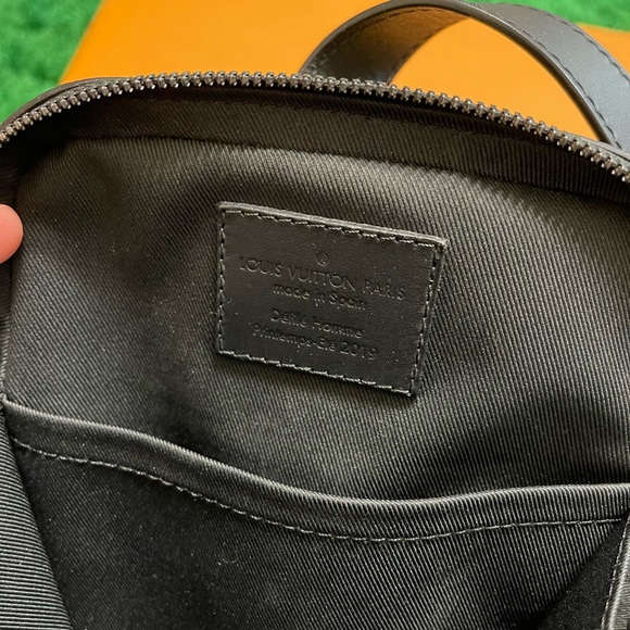 Loui Vuitton Solar Ray Utility Side Bag - Picture 4 of 8